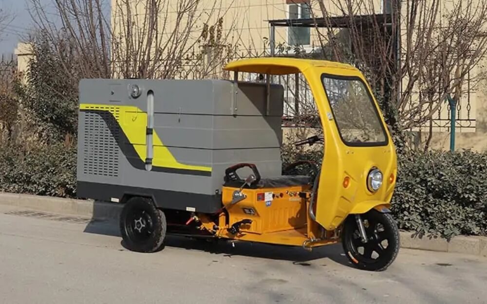 Small Multifunctional Three-Wheel High-Pressure Cleaning Vehicle BY-C7_3