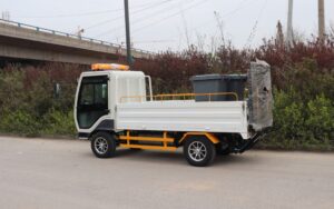 Eight-Barrel Garbage Truck BY-L8